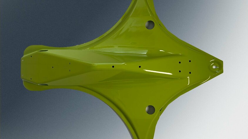 Grüne Abdeckhaube für Landmaschine – Hochwertige Schutzverkleidung Eine lackierte Abdeckhaube für eine Landmaschine in grün, mit aerodynamischer Form und präzisen Aussparungen für Montage und Funktionalität, hergestellt von weba Deutschland - dem Experten für Prototypenbau und Kleinserienfertigung.